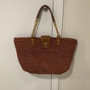 Tory Burch Straw Woven Tote Gold Hardware. Great spring, pool or Easter bag.